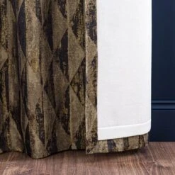 Luxor Metallic Eyelet Curtains -Curtain Series 30670282 alt06