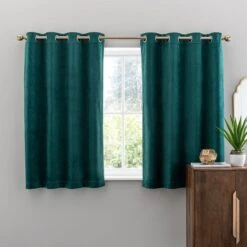 Isla Ultra Blackout Eyelet Curtains -Curtain Series 30719609 alt05