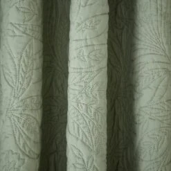 Filey Leaf Blackout Eyelet Curtains -Curtain Series 30871283 alt02
