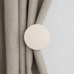 Ribbed Metal Curtain Dresser -Curtain Series 30883264 alt01