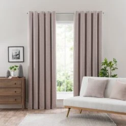 Chester Eyelet Curtains -Curtain Series 30930964 alt01